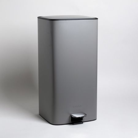 Cesto de basura cuadrado - 28L