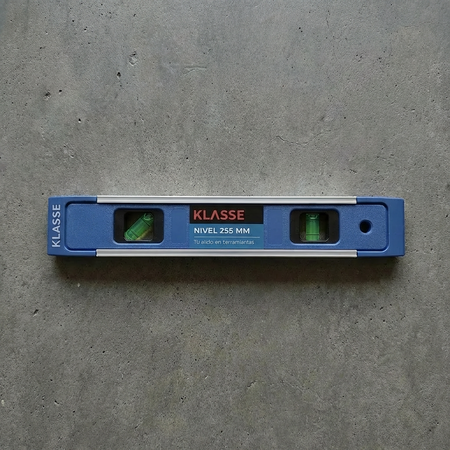 Nivel De Burbuja Klasse 225 Mm Con 3 Viales Y Tapa Magnética (KS7706)