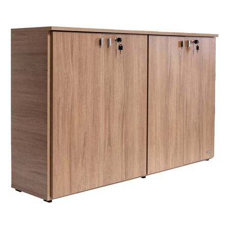 BIBLIOTECA BAJA CON PUERTAS INFERIOR Y LLAVE PLATINUM COLOR ACACIA