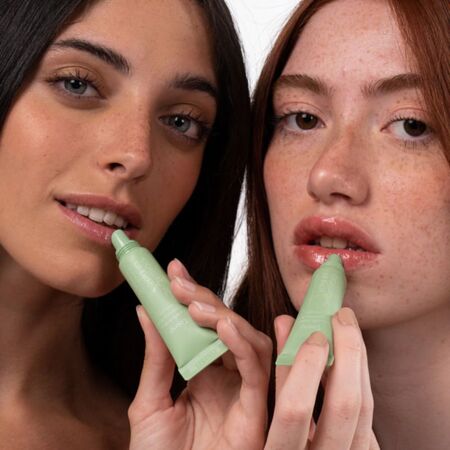 Bálsamo Labial Hidratante Con Ácido Hialurónico y Centella Asiática