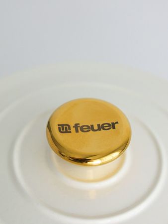Cacerola de hierro enlozado con mango y tapa blanco Feuer
