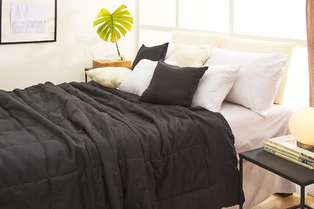 Cubrecama Casablanca Oro Liso Negro Full