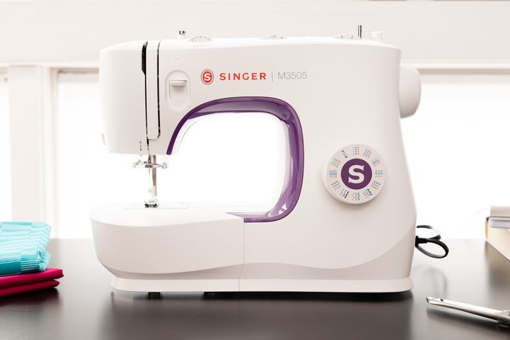 Maquina de Coser Singer M3505 - Vista 5