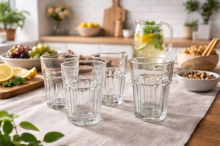 Set x 4 Vaso Vidrio Bar Facetado Resistente 360 ml Aston