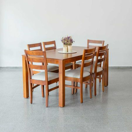 Juego de comedor Fija Cedro
