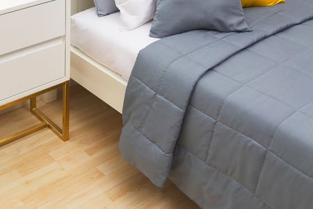 Cubrecama Casablanca Oro Liso Gris Twin