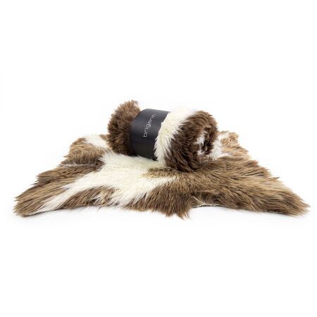 MUFLON DE CABRA BEIGE Y BLANCO