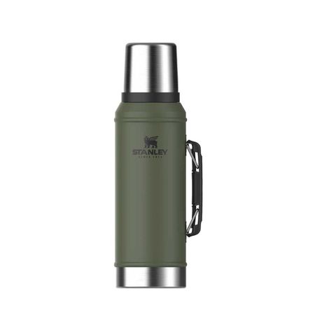 Termo Stanley Clásico 950 ml con Tapón Cebador Verde Oscuro