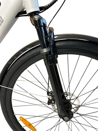 Bicicleta Electrica Nippongame Hyper U - Talle Unico - Blanco - 7vel - Cuadro de aluminio bateria integrada - Frenos a discos mecanicos - Rodado 28"