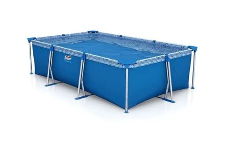Pelopincho 1043 Pileta estructural rectangular con capacidad de 2800 litros 1.6x2.7 m