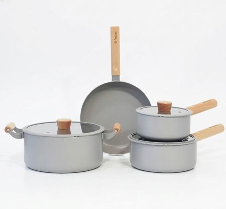 Batería de Cocina Noble 7 Pieza con Mango de Madera Feuer