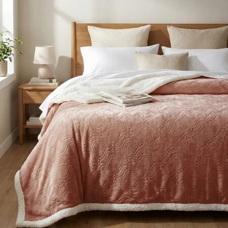 Manta frazada flannel Deluxe con corderito 2 1/2 plazas  ROSA