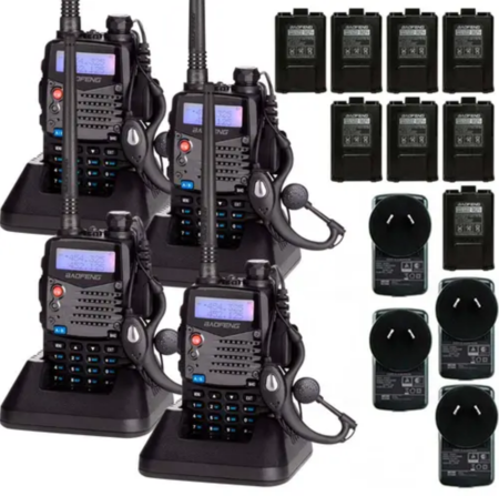 Handy Baofeng UV-5RA Kit x4 Bi-Banda 5w 128CH Hasta 10km + 8 Baterías y 4 Manos Libres