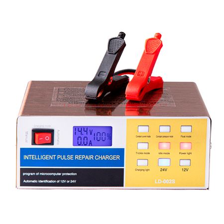 Cargador De Batería Para Auto Gadnic AV300 Mantenedor 12v - 24v Corte Automático Inteligente