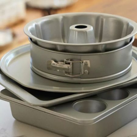 Budinera Savarin con tubo central