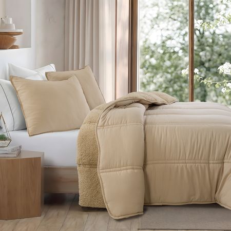Acolchado Davos Kavanagh Con Corderito Beige Queen  2 1/2 Plaza + 2 Fundones
