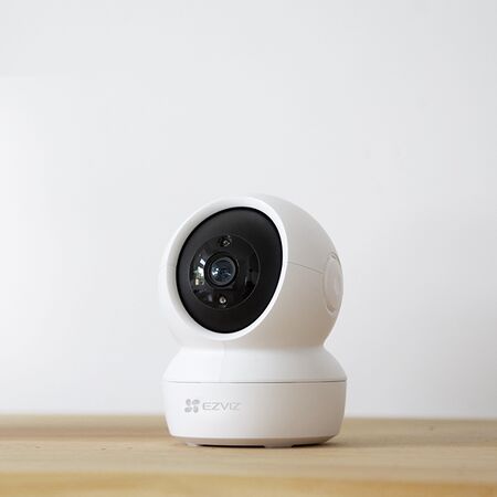 Cámara seguridad WiFi EZVIZ C6N 360° Full HD y Seguimiento