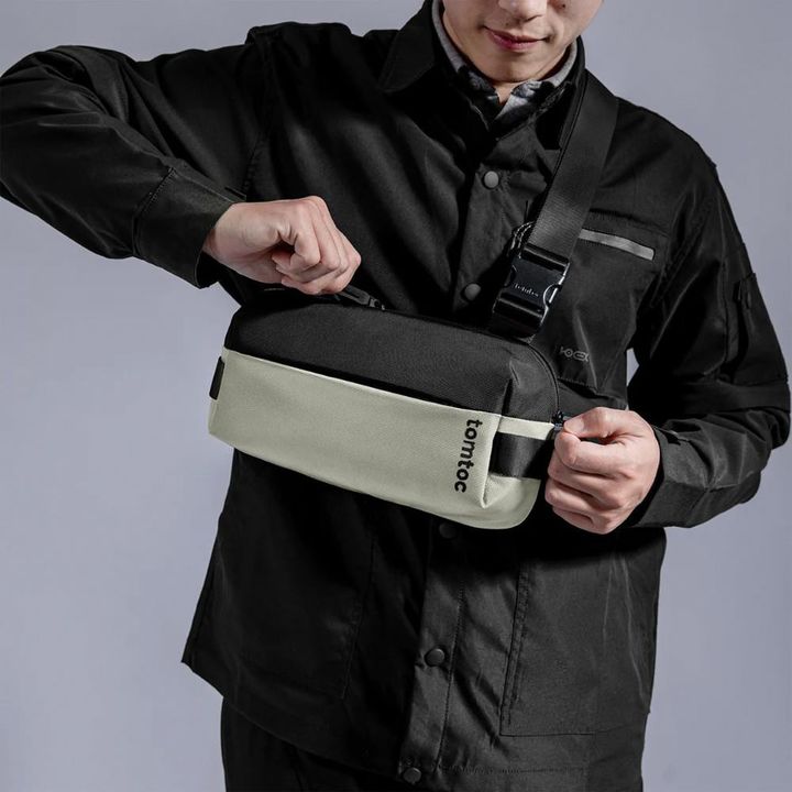 Bandolera Tomtoc Explorer-T21 3L Gris Claro - Vista 2