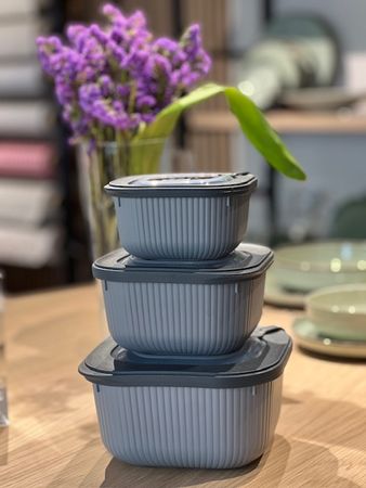 Set x 3 Contenedores Recipientes Plasticos Taper Aston Cuadrado Gris