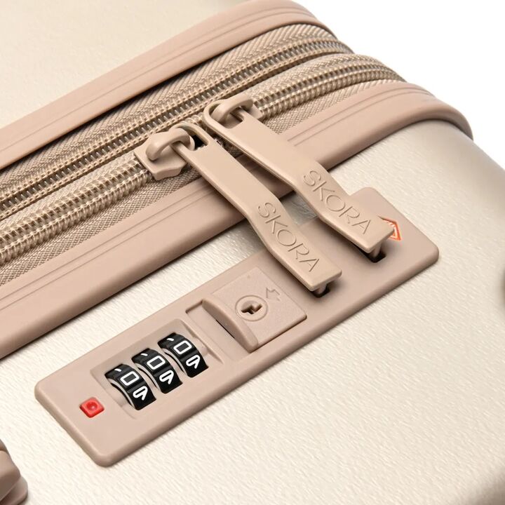 Set De Valijas Skora 20 Pulg Y Beauty Case Champagne 41457 - Vista 2