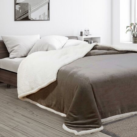 Acolchado Edredon Liso con Corderito King