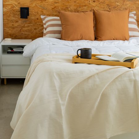 Pie de cama 2.00x1.40 mts - Manta cubre sillon - Colcha Offwhite