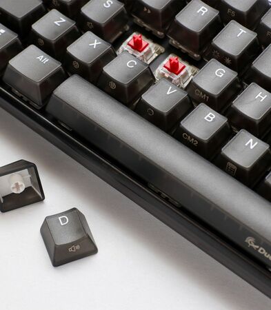Teclado Mecanico Ducky One 3 Daybreak Red Sw /Es/ Aura Black RGB