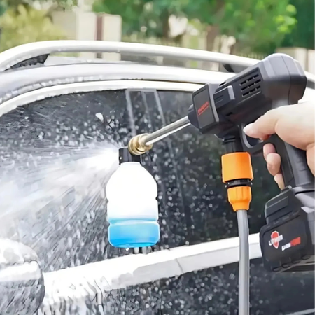 Hidrolavadora Inalambrica de Mano con Accesorios BULLTEC