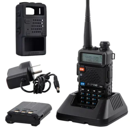 Handy Baofeng UV-5R Bi-Banda 8w 128CH c/ Funda Hasta 10km + 2 Baterías y Manos Libres