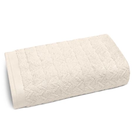 Toallón Felpado Línea 70 x 140 color Marfil Espácity