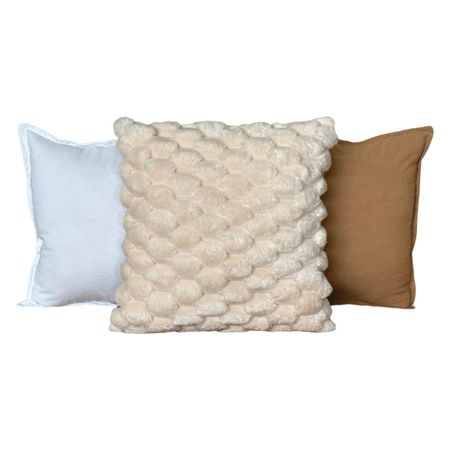 Pack X 3 Almohadones Tusor 40x40 y Peludo 45x45 Nordico cama