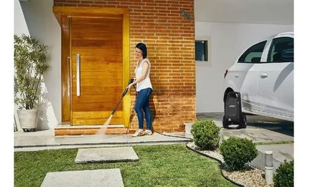 Hidrolavadora eléctrica Karcher K3 Black Edition negra de 1500W con 120bar de presión máxima 220V