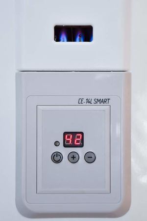 Calefon ESCORIAL CE-14L SMART DIGITAL GAS NATURAL sin llama piloto A