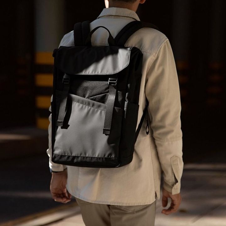 Mochila Notebook Tomtoc Slash-T64 Flip 15,6" 18L Negro - Vista 3