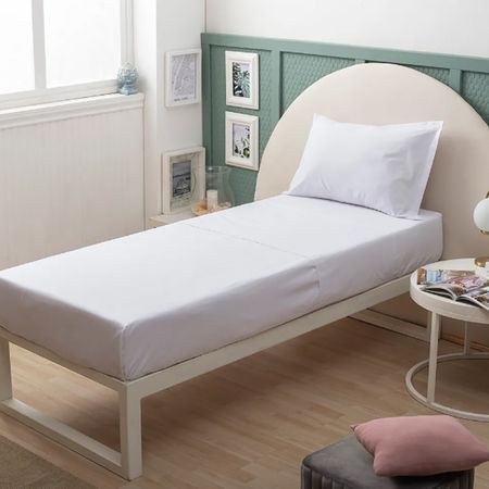 Juego De Sabanas Oro Casablanca Cod:0100-1 Y 1/2 Plaza Lisas